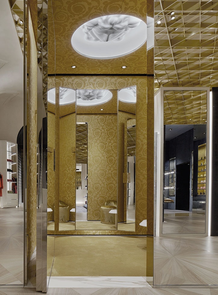 retail-versace-shops-flos-11