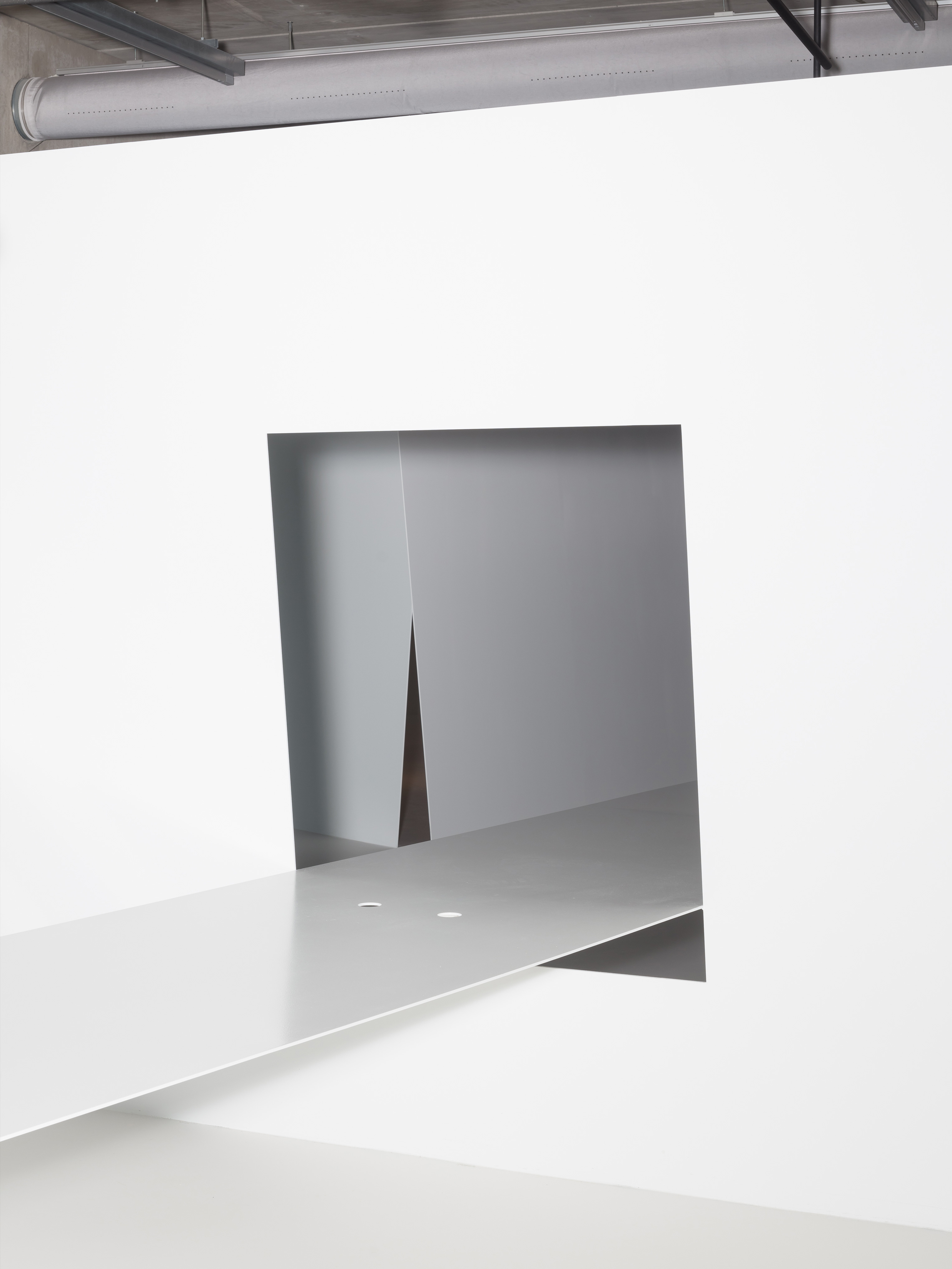 Amsterdam Showroom - staggered double img sx