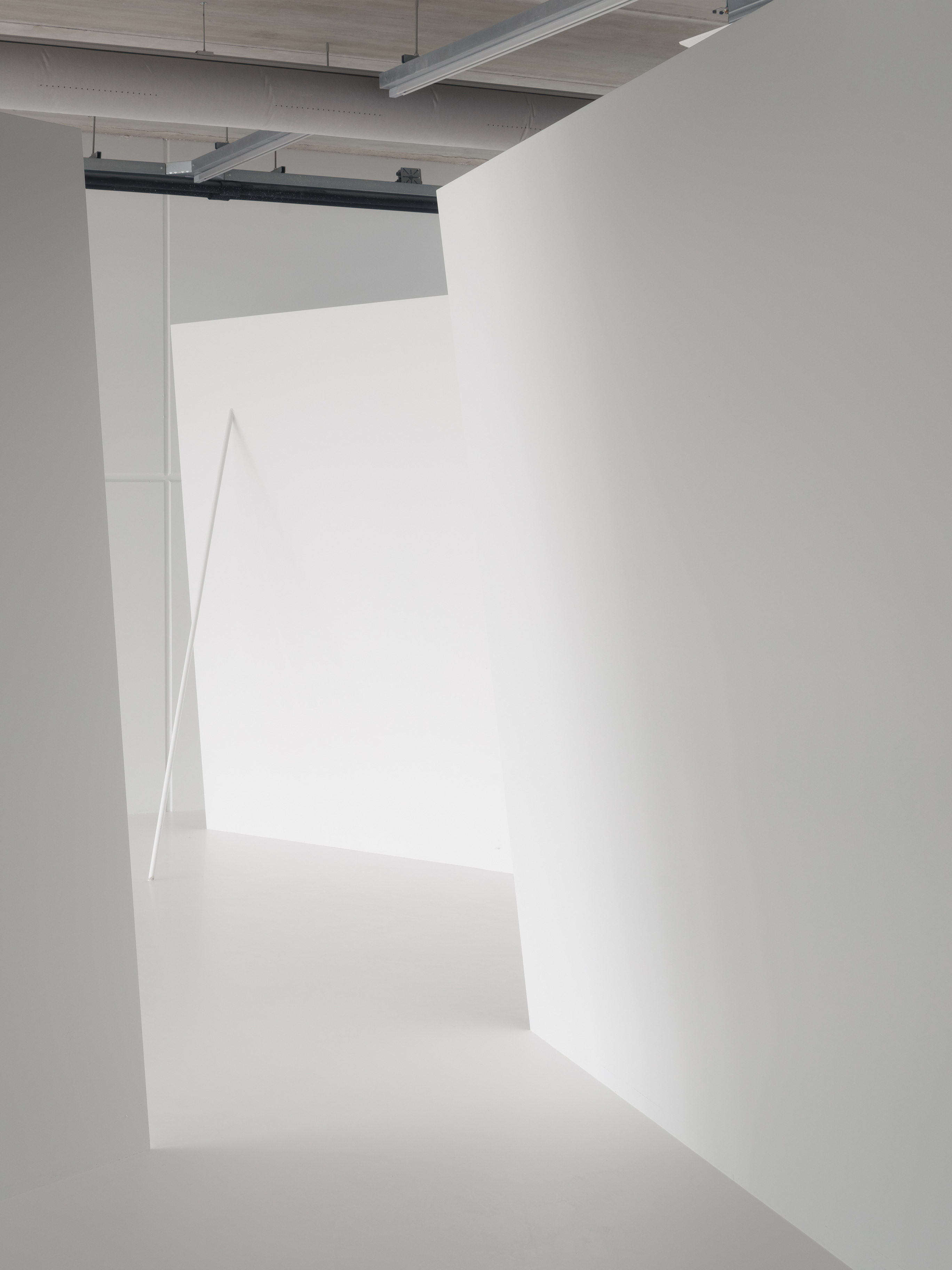 Amsterdam Showroom - double img sx