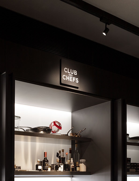 special-do-restaurant-cornaredo-milan-flos-02