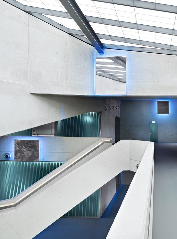 special-freeport-luxembourg-flos-12-724x980