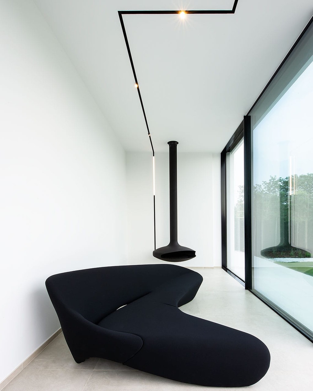 special-private-residence-belgium-flos-09-1136x1418-6