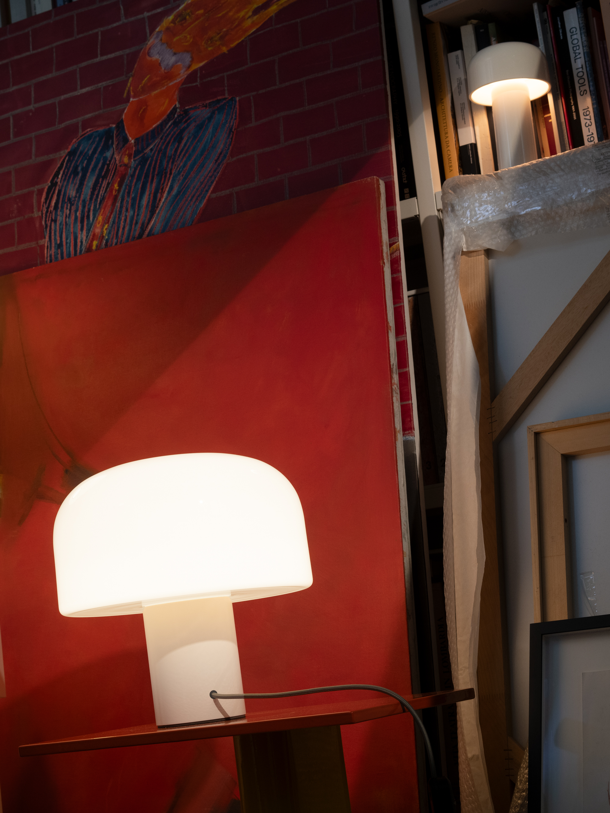 stories-Bellhop_Glass-Flos-04