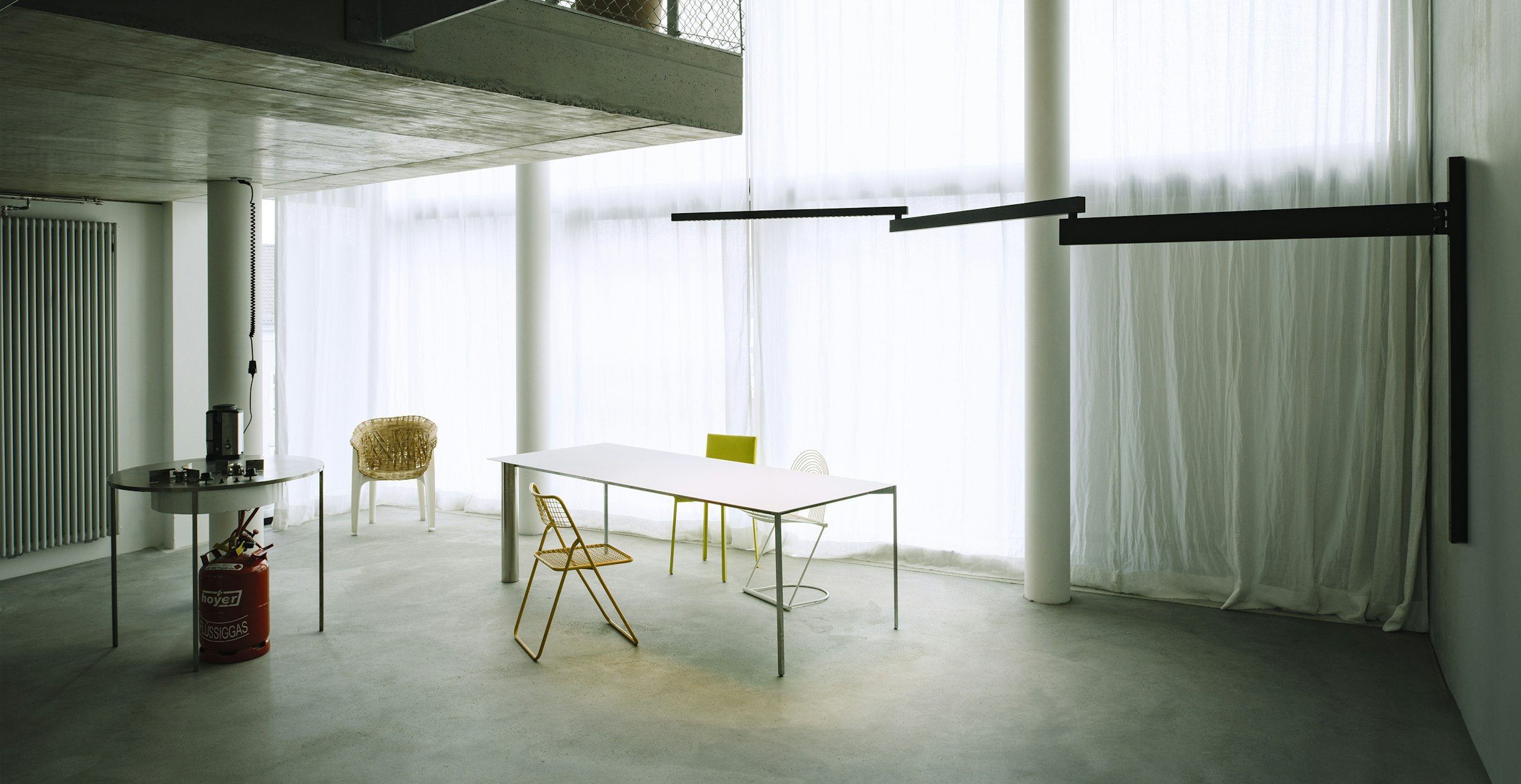 stories-Black-Flag-Flos-00