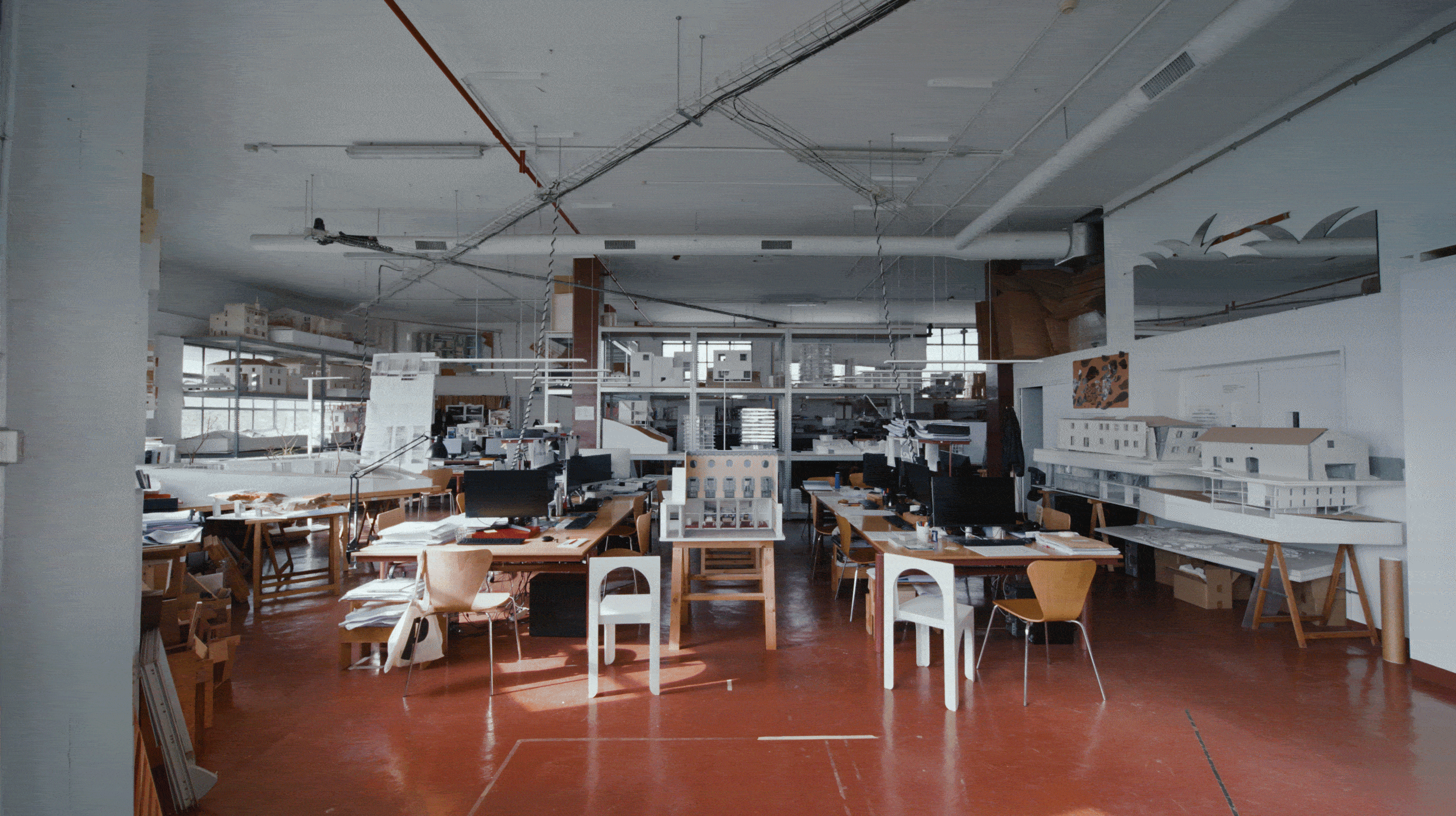 stories-Experiences_2_Out_Of-Office-flos-05_02