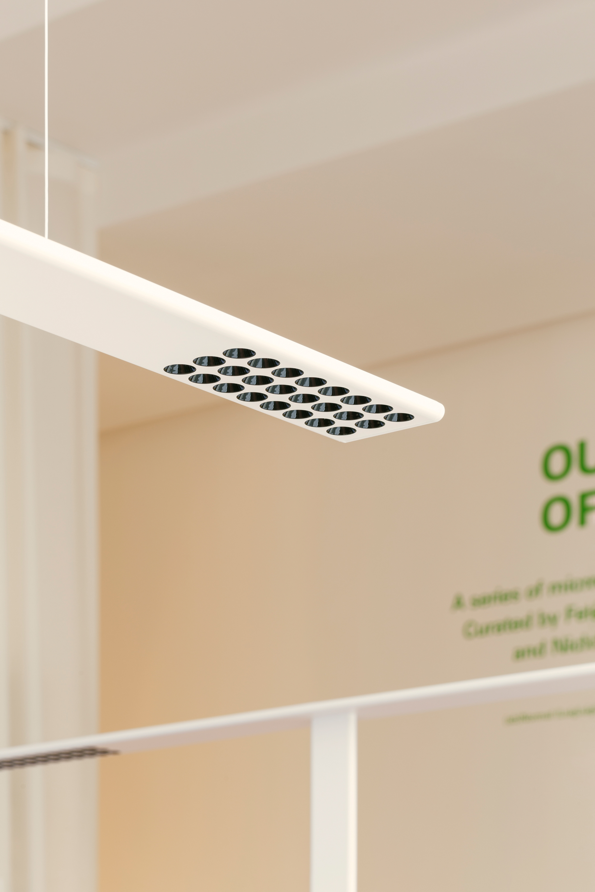 stories-Experiences_2_Out_Of-Office-flos-07