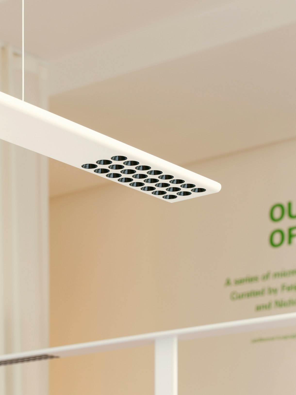 stories-Experiences_2_Out_Of-Office-flos-07