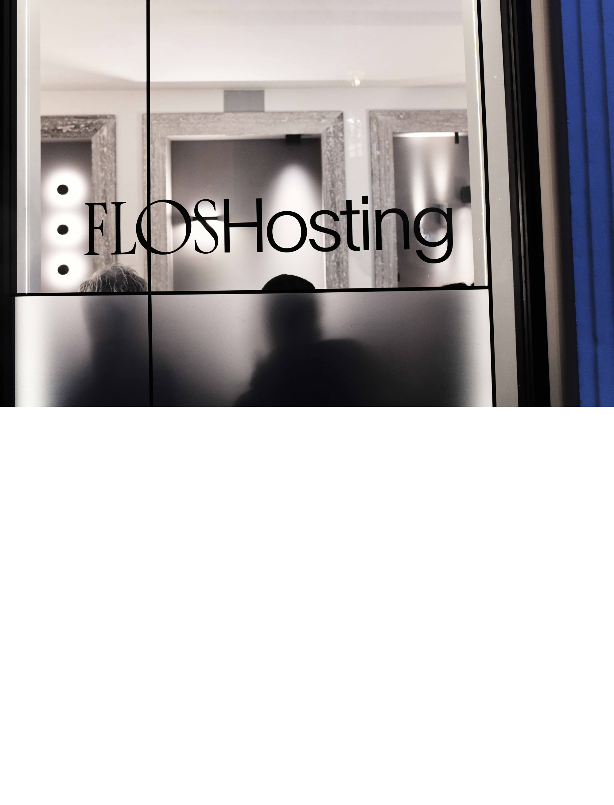 stories-Flos_Hosting_Paris_2024-00