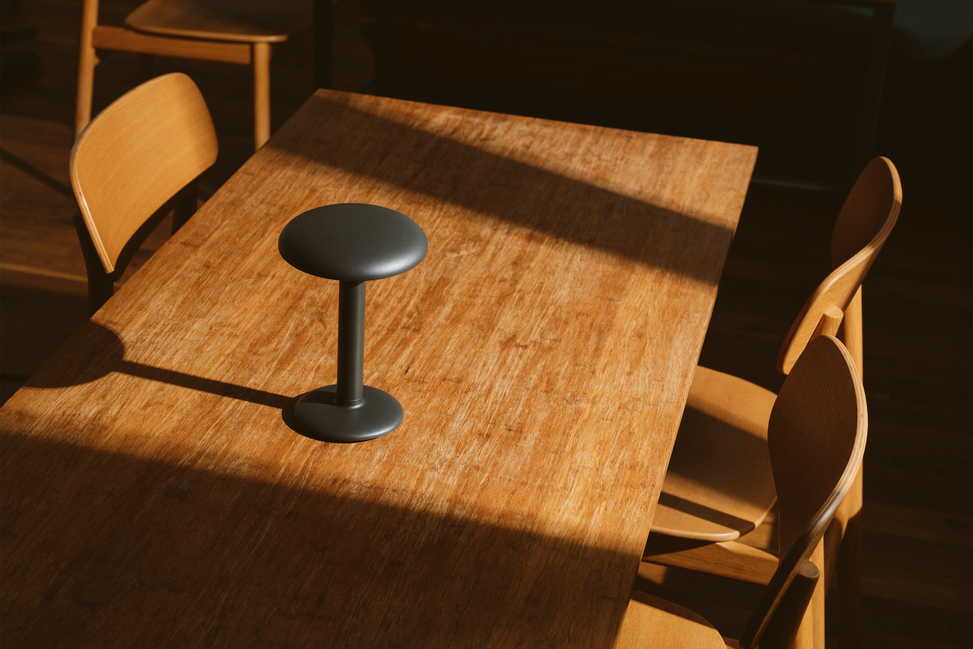 stories-Gustave-flos-08C