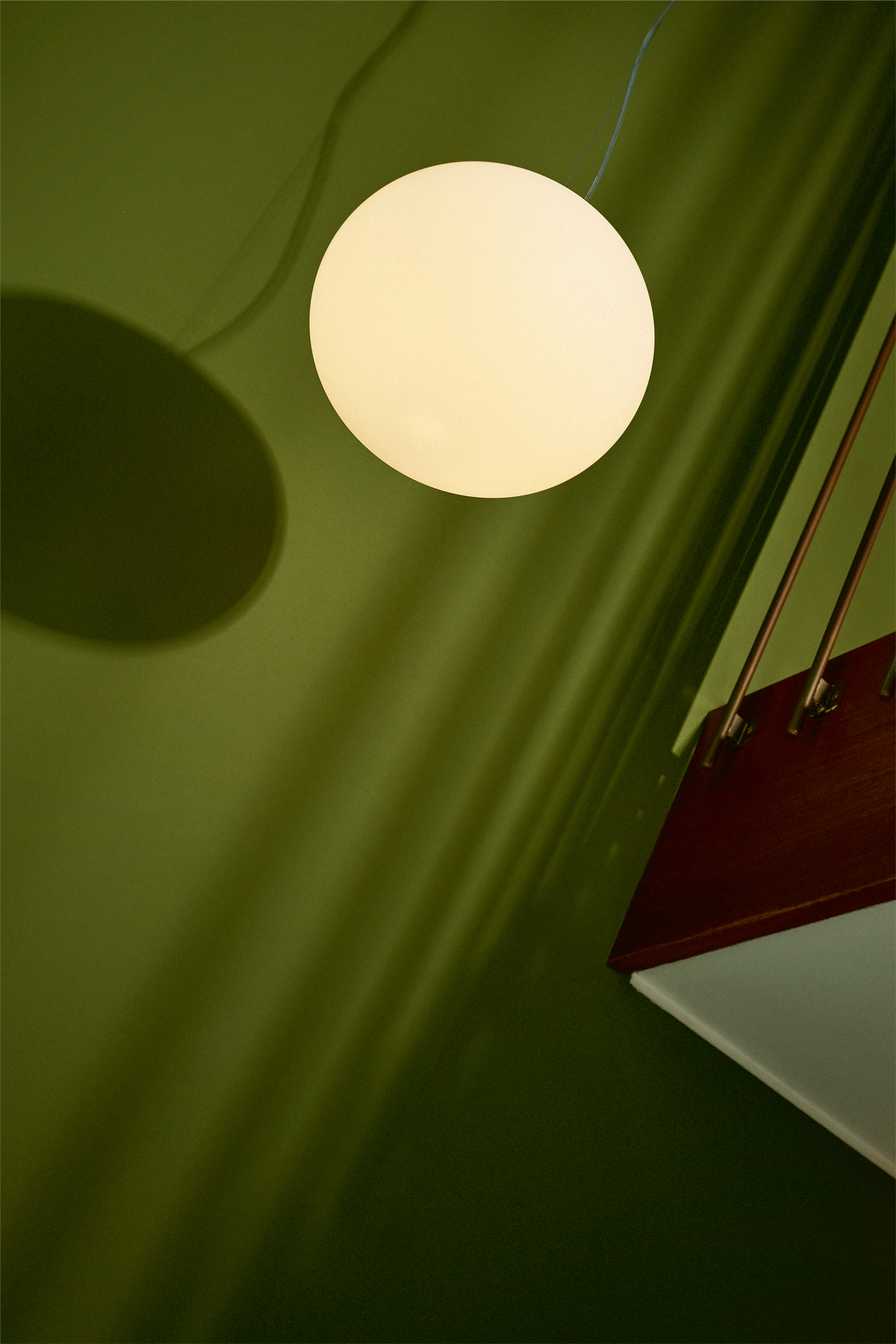 stories-Icon_is_Forever-flos-15