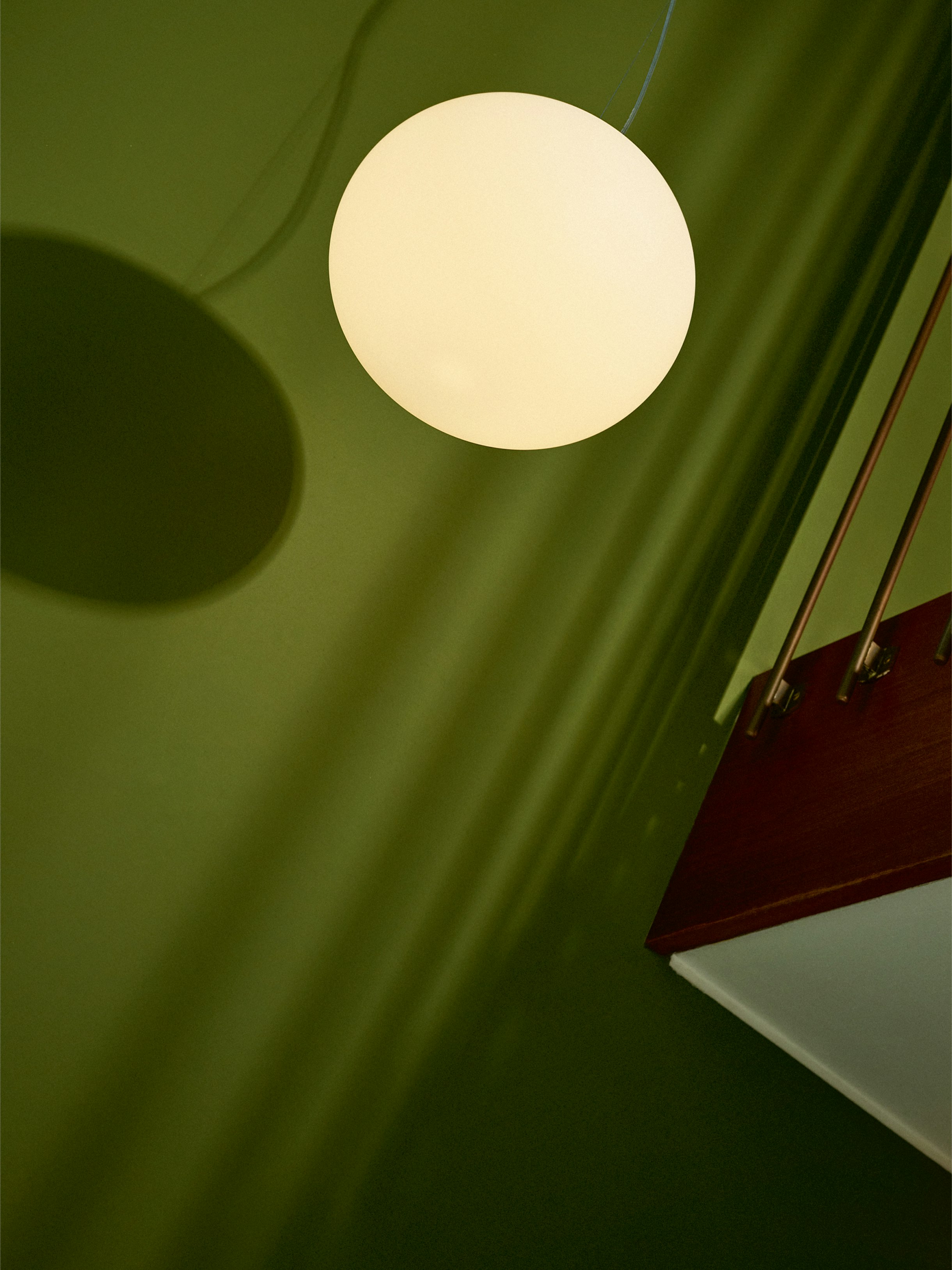 stories-Icon_is_Forever-flos-15