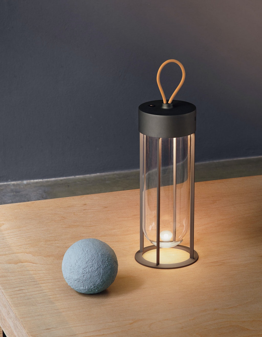 flos lantern