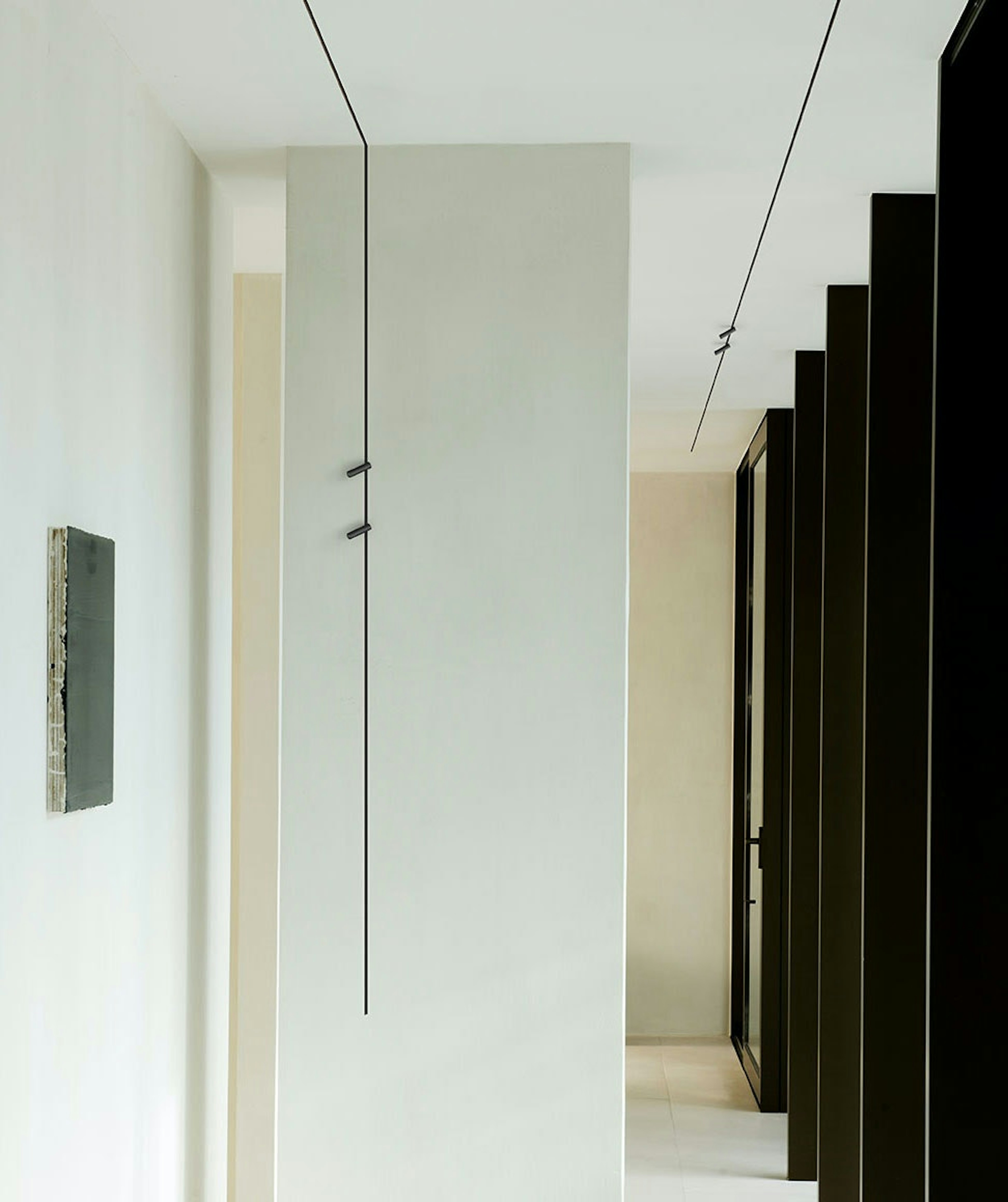 stories-Micro-Running-Magnet-flos-00a