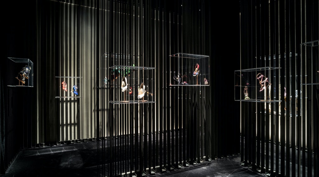 stories-Micro-Running-Magnet-flos-02