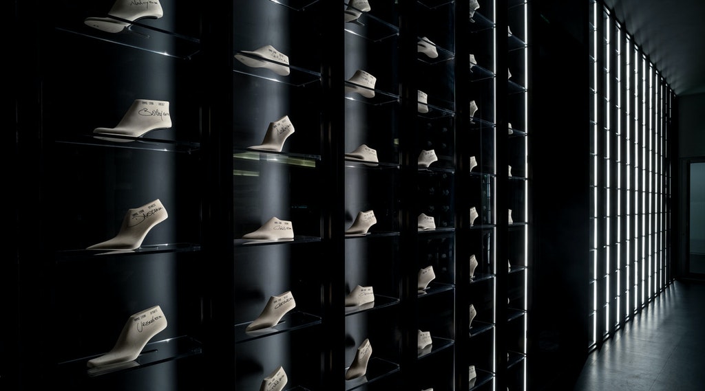 stories-Micro-Running-Magnet-flos-07-1