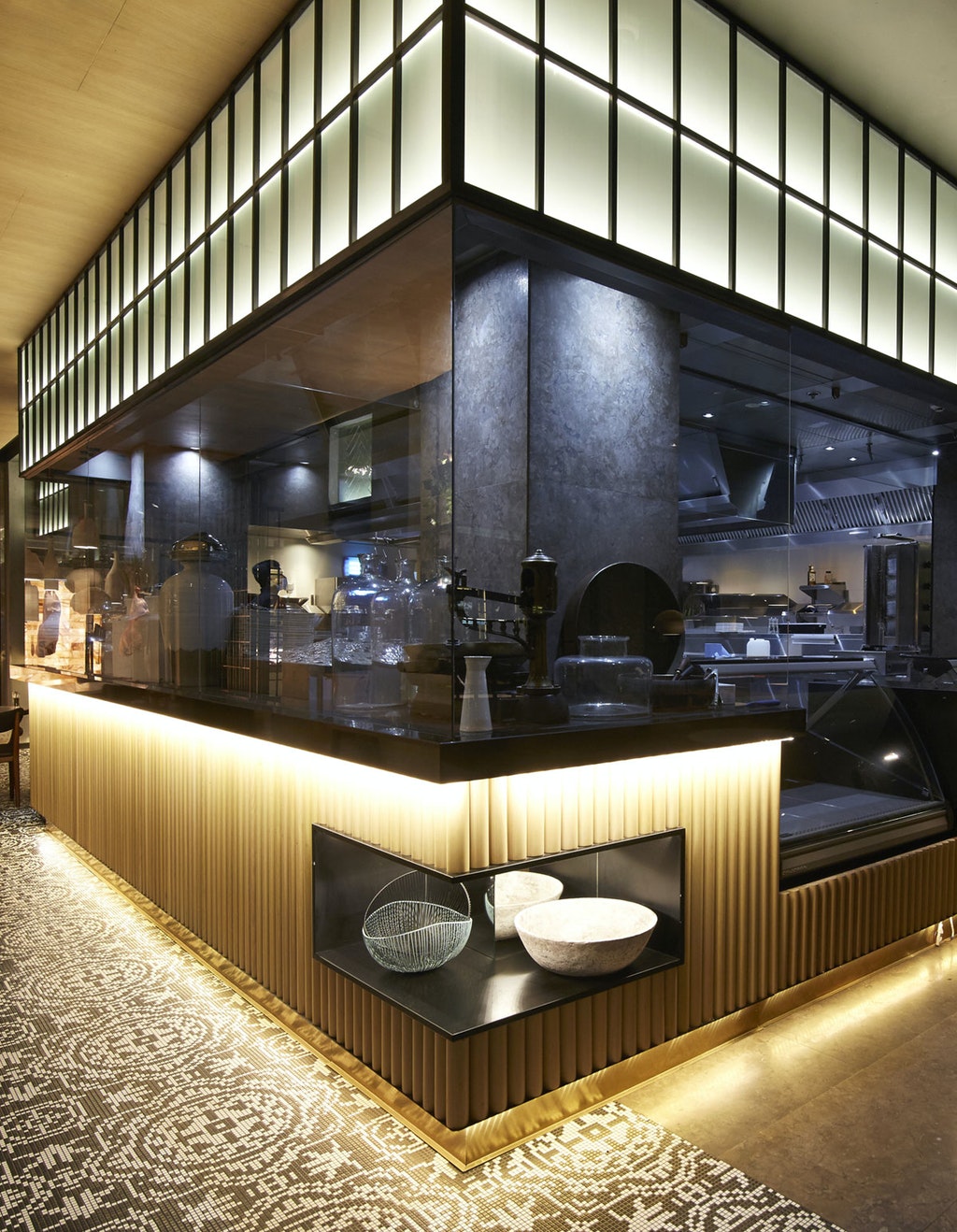 stories-Micro-Running-Magnet-flos-10