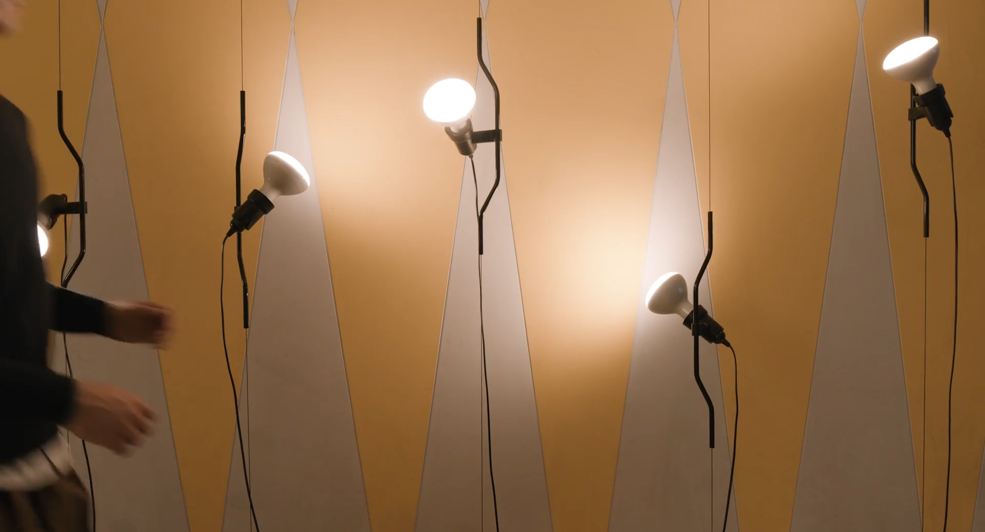 stories-Parentesi-flos-03