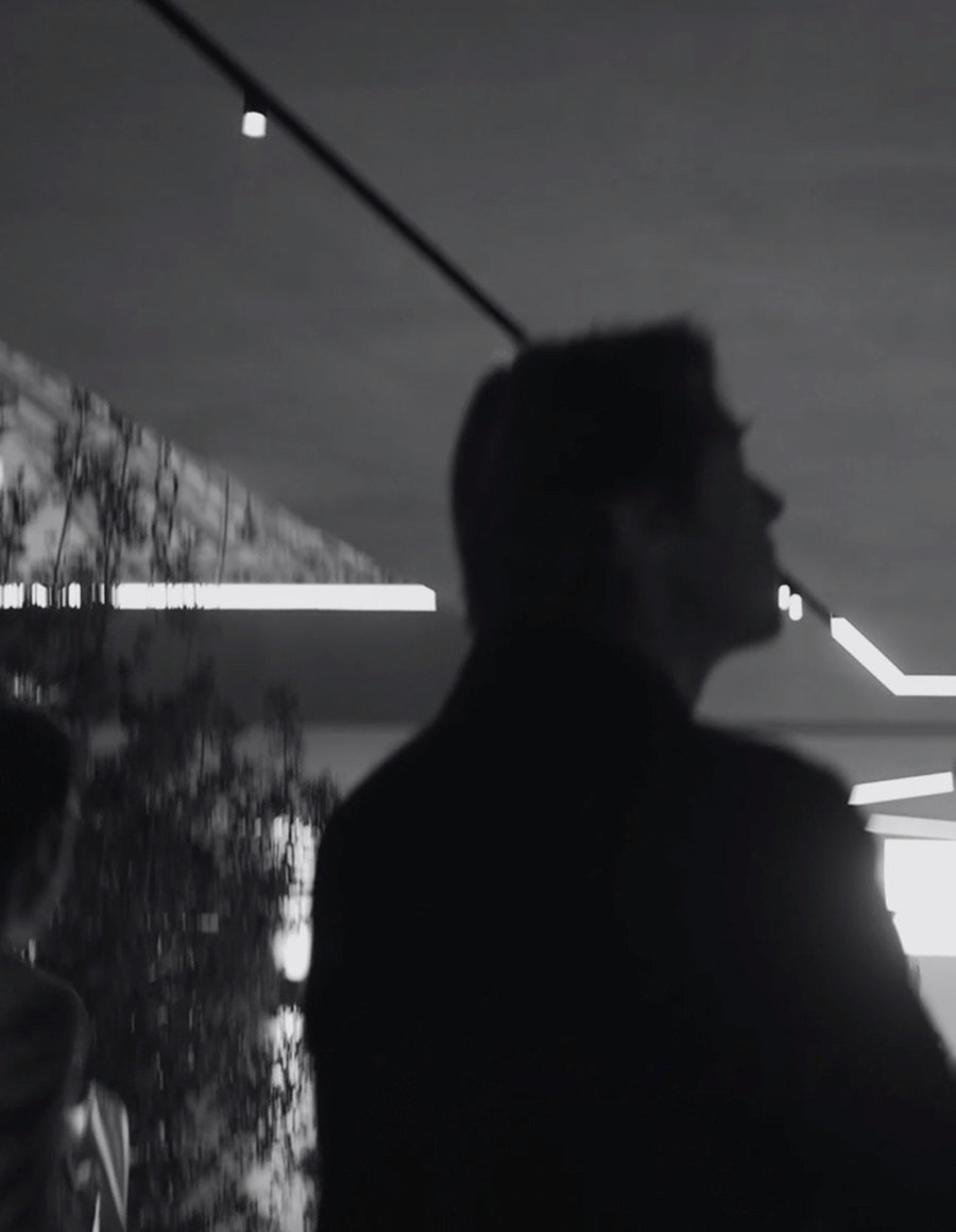 stories-Paul-Traynor-flos-01