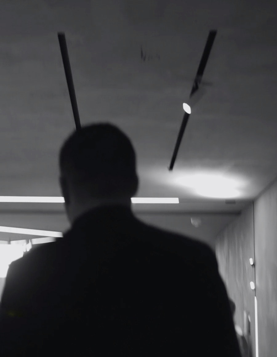 stories-Paul-Traynor-flos-02