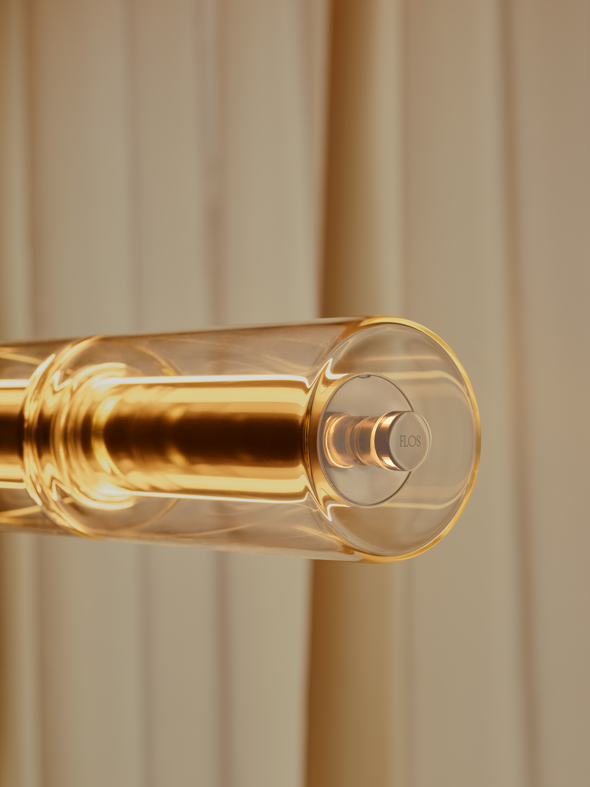 stories-Story-Luce-Cilindrica-&-Sferica-Flos-16