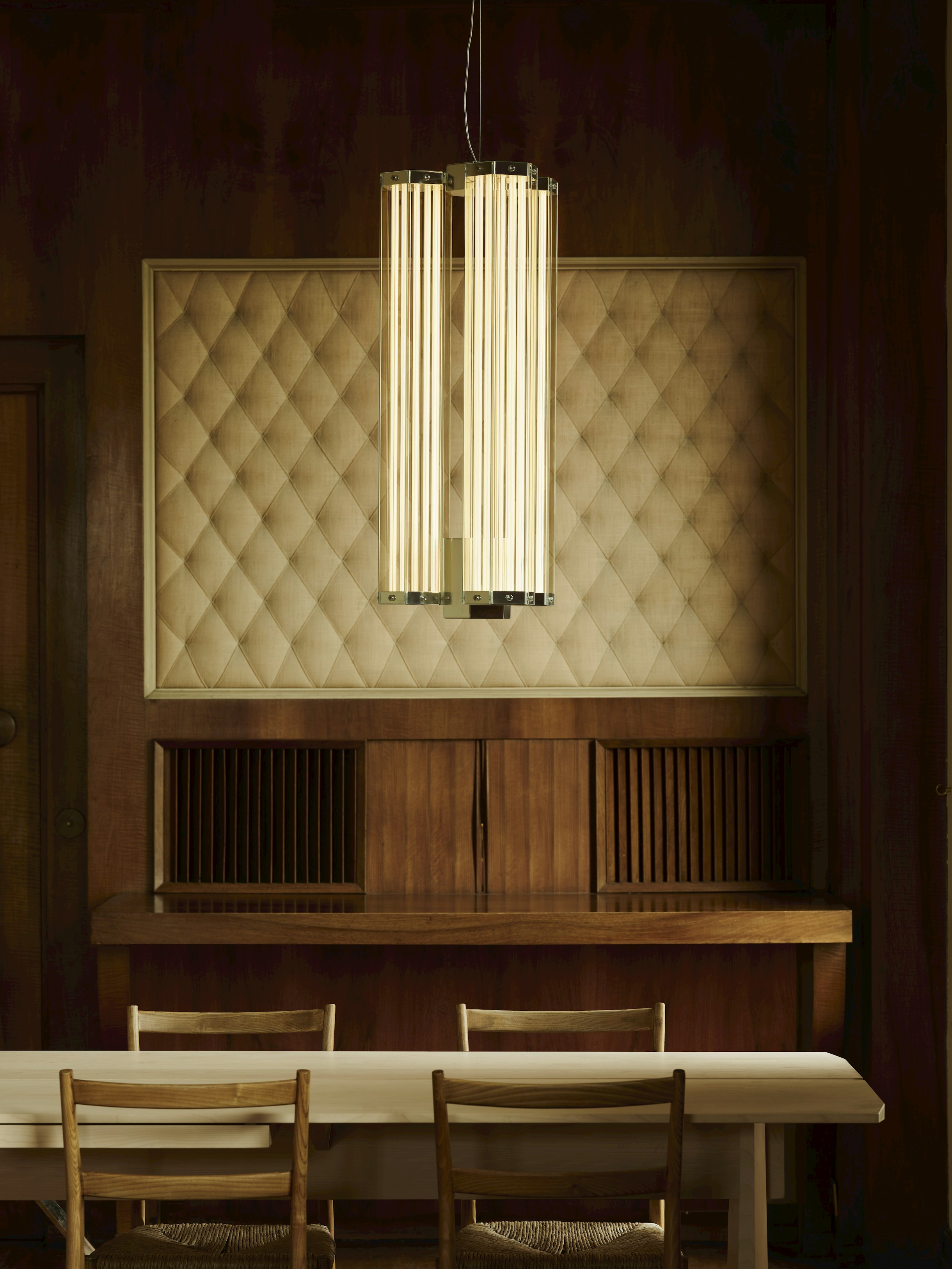 stories-SuperWire-flos-07.png