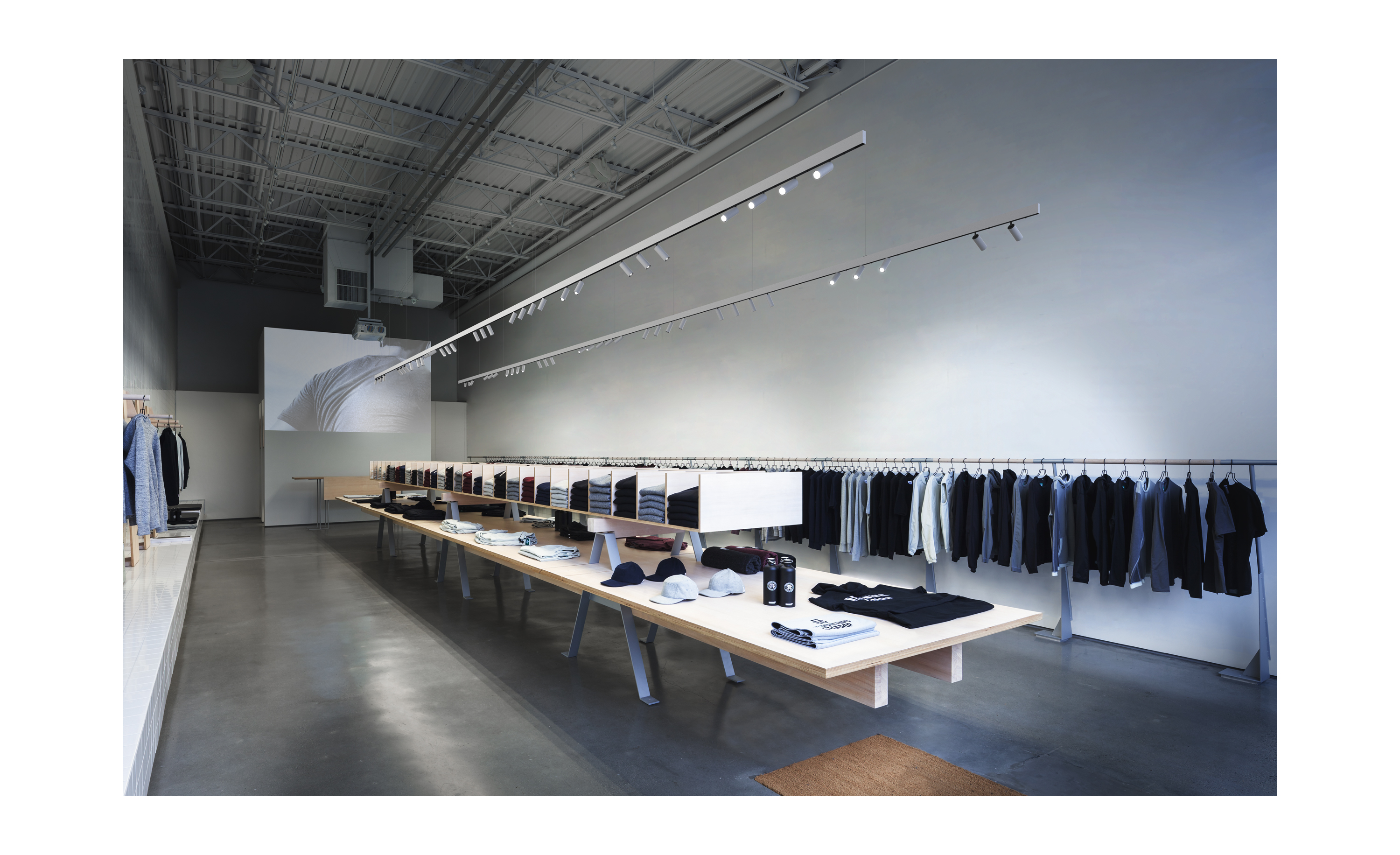 stories-The-Tracking-Magnet-flos-06_04