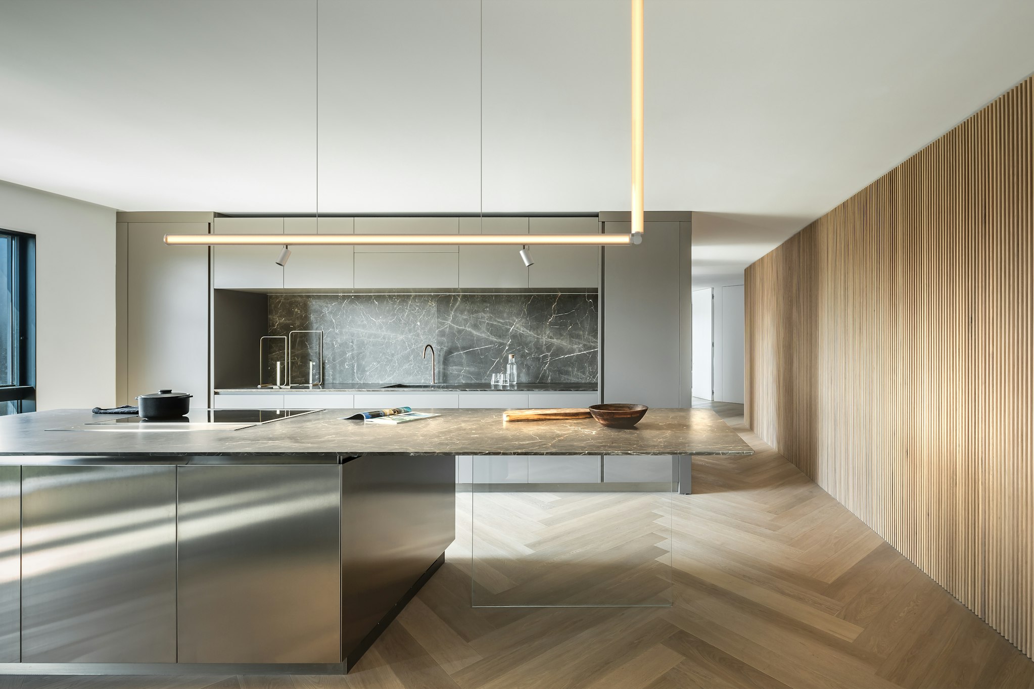 stories-The_Glowing_Track-Flos-Architectural-03B