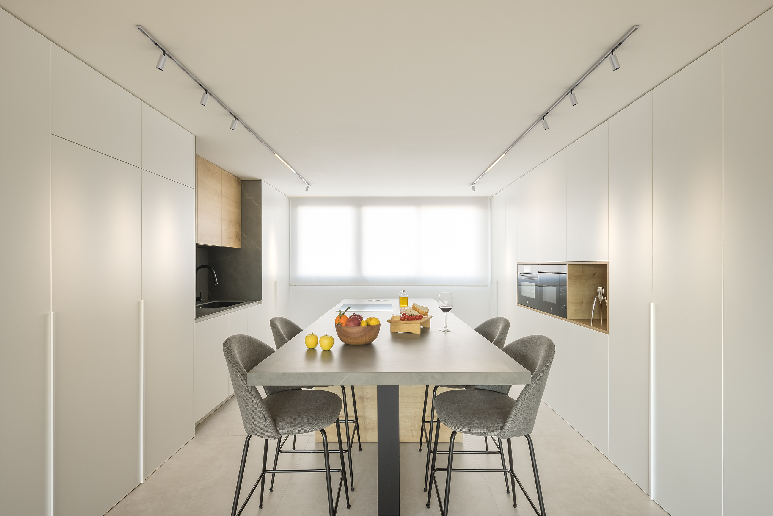 stories-Zero-Track-Pro-flos-07