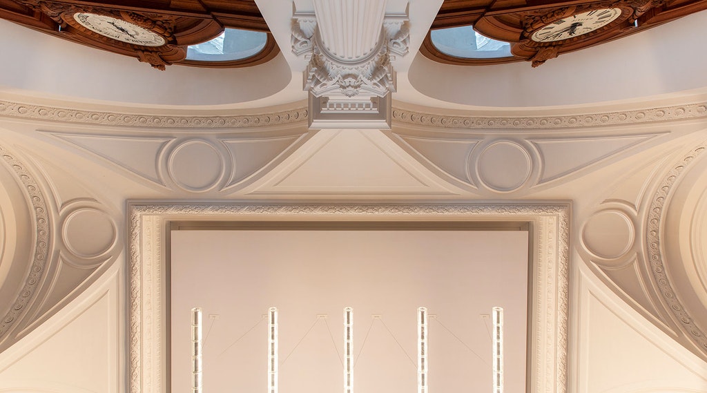 stories-flos-bourse-de-commerce-paris-16