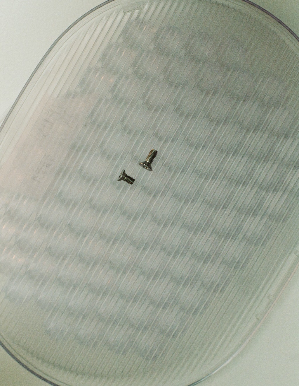 stories-flos-issue-4-jasper-morrison-and-oplight-11