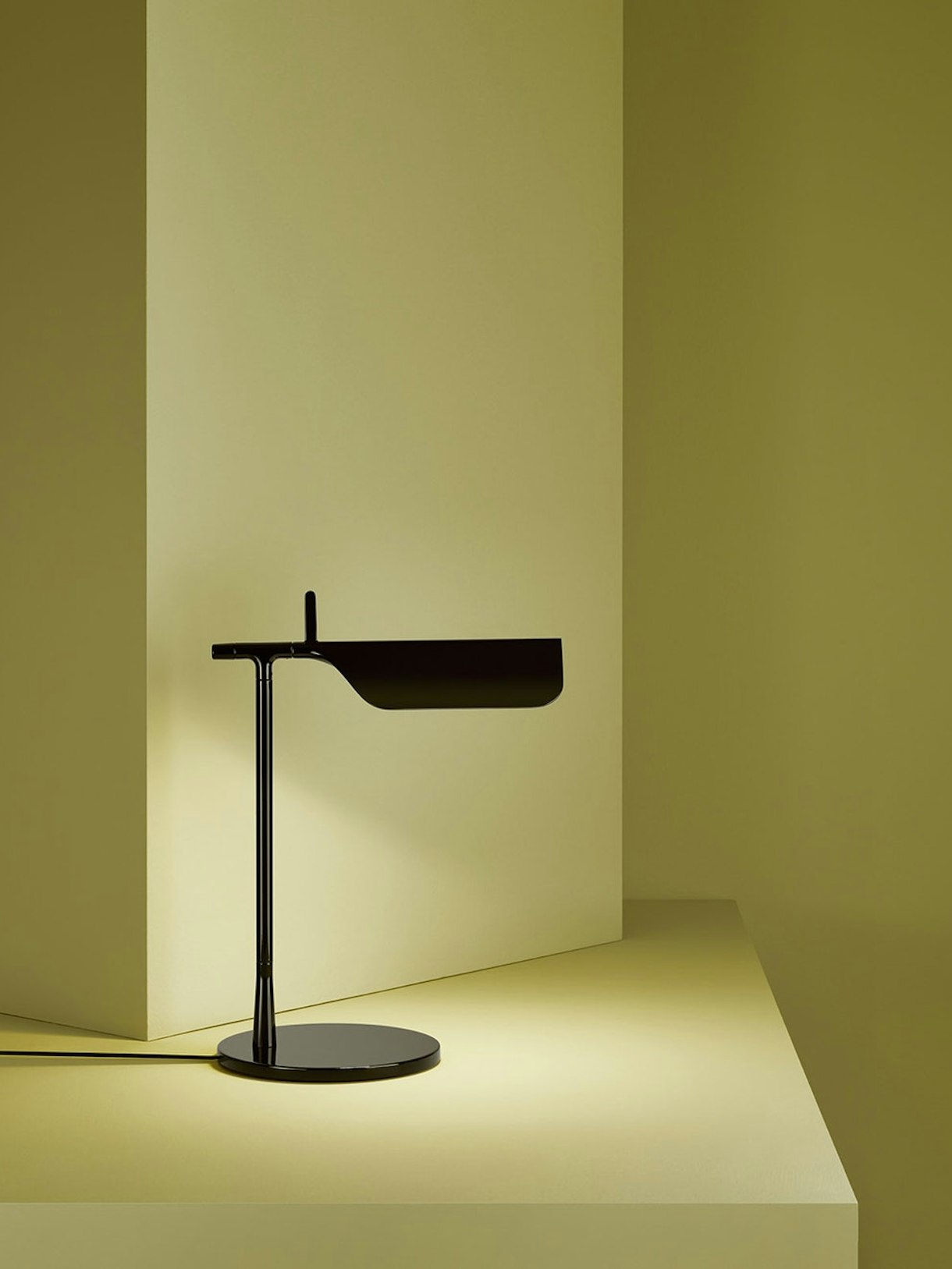 stories-tab-barber-osgerby-flos-01