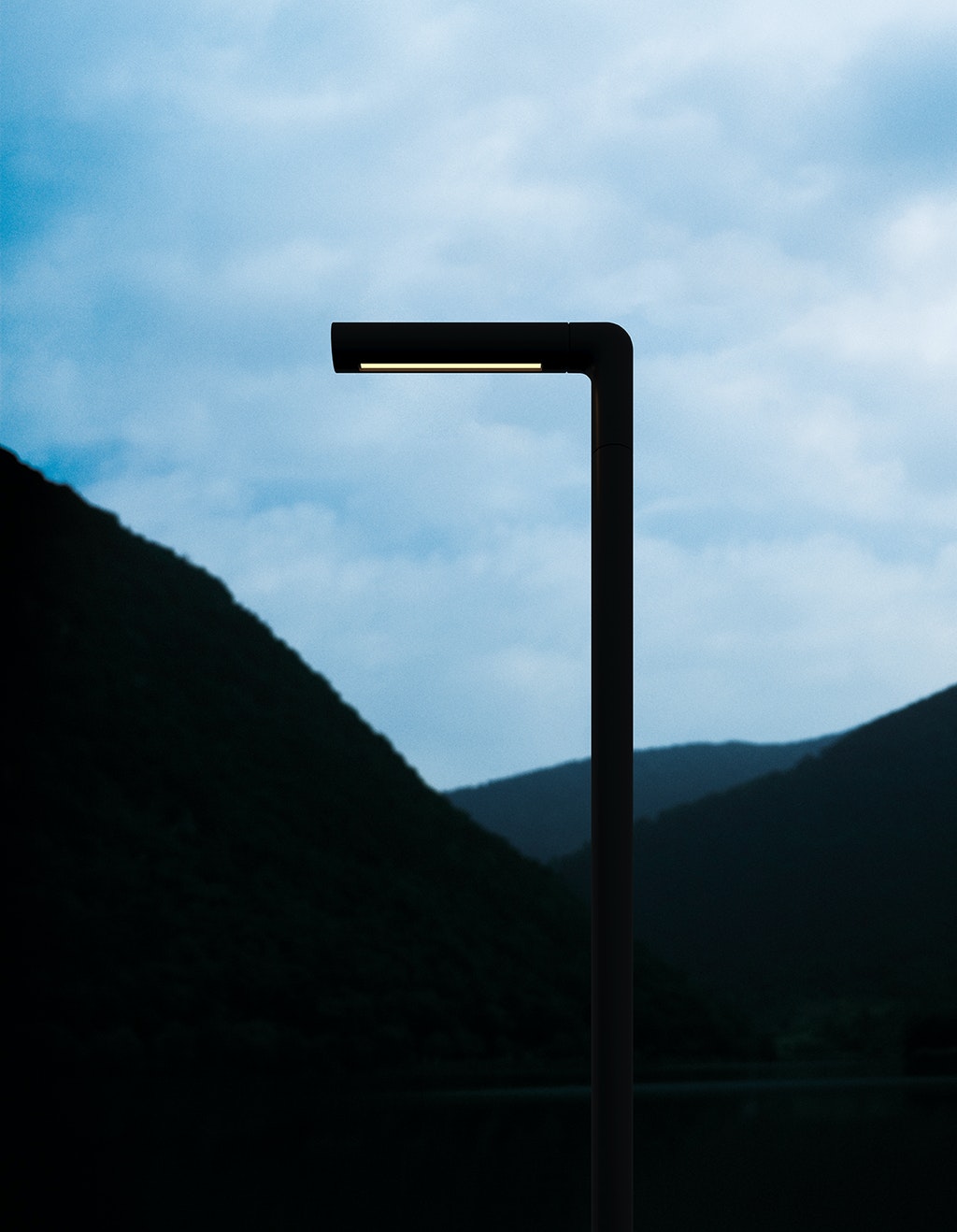 stories-wallstick_pipe-flos-outdoor-00