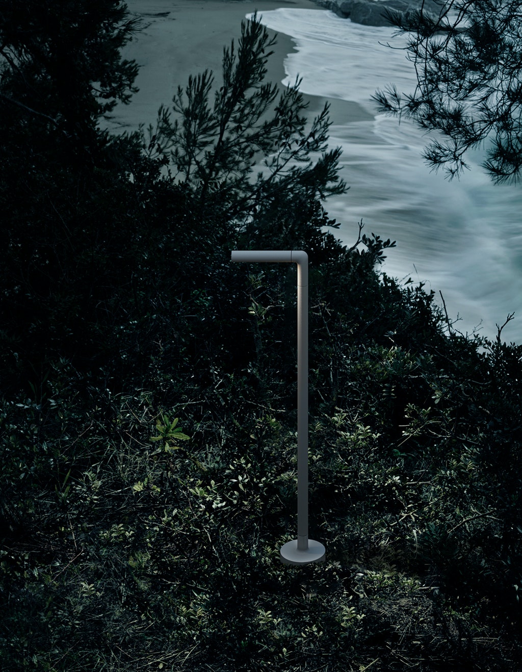 stories-wallstick_pipe-flos-outdoor-02b